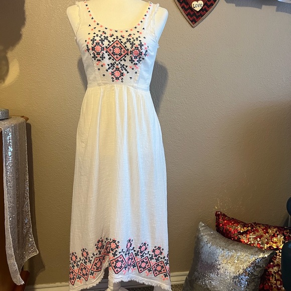 Anthropologie holding horses embroidered summer dress - Picture 3 of 7